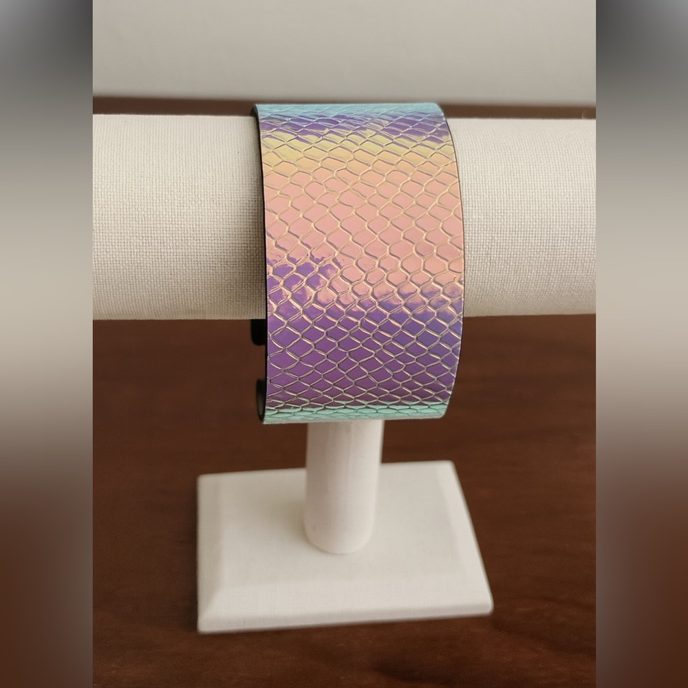 Vintage Y2K Women's Chunky Purple Embossed Cuff Patent Bracelet Scene Emo Grunge